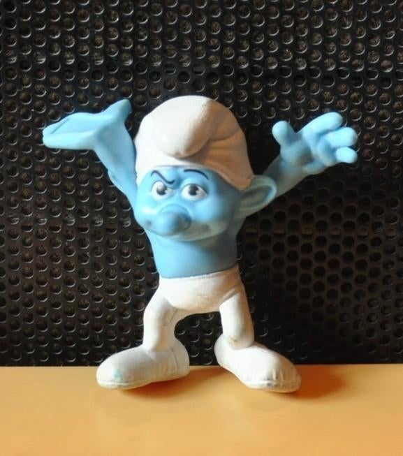 figurine schtroumpfs costaud peyo 2013 (18), Collections, Schtroumpfs, Enlèvement ou Envoi, Comme neuf, Schtroumpf Costaud, Poupée, Figurine ou Peluche