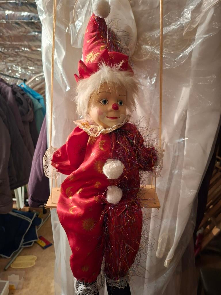 Clown met porseleinen gezichtje, Verzamelen, Poppen, Ophalen