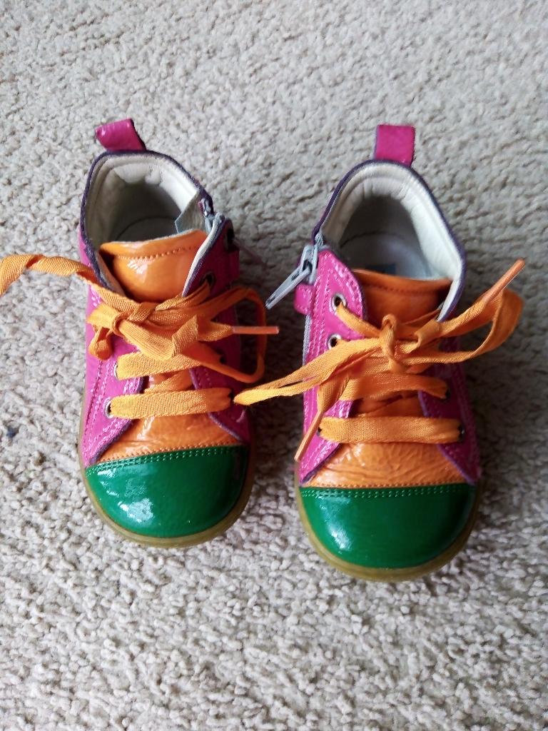 rondinella leuke schoentjes maat 21, Kinderen en Baby's, Babykleding | Schoentjes en Sokjes, Schoentjes, Meisje, Zo goed als nieuw