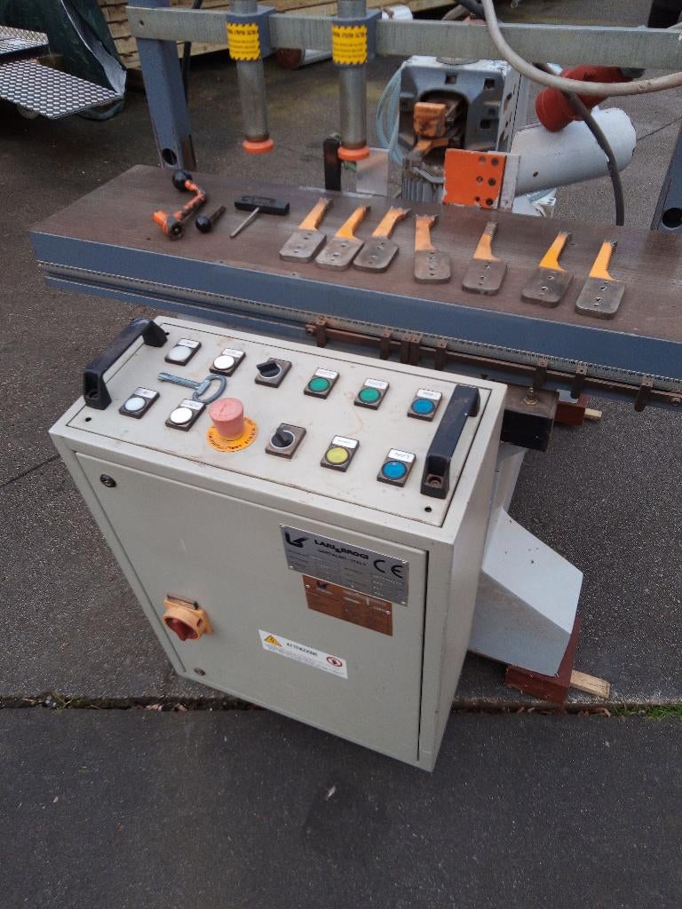 gatensteekmachine, Zakelijke goederen, Ophalen
