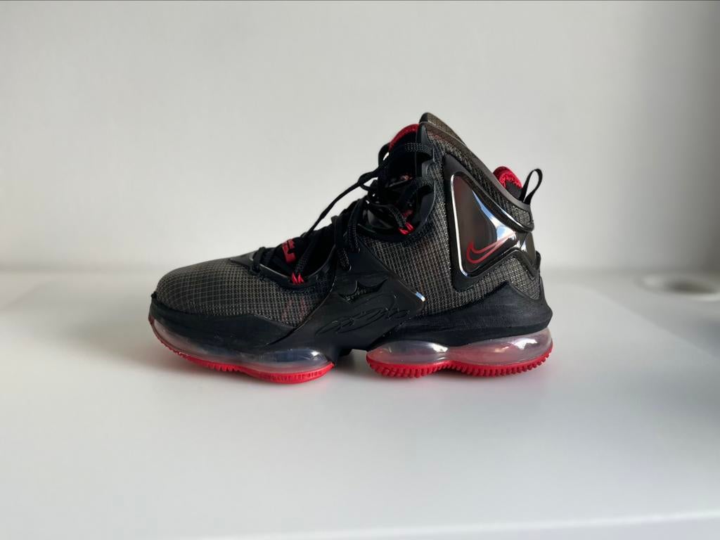 LebronJames basketbalschoenen Maat 41, Ophalen, Nieuw, Schoenen