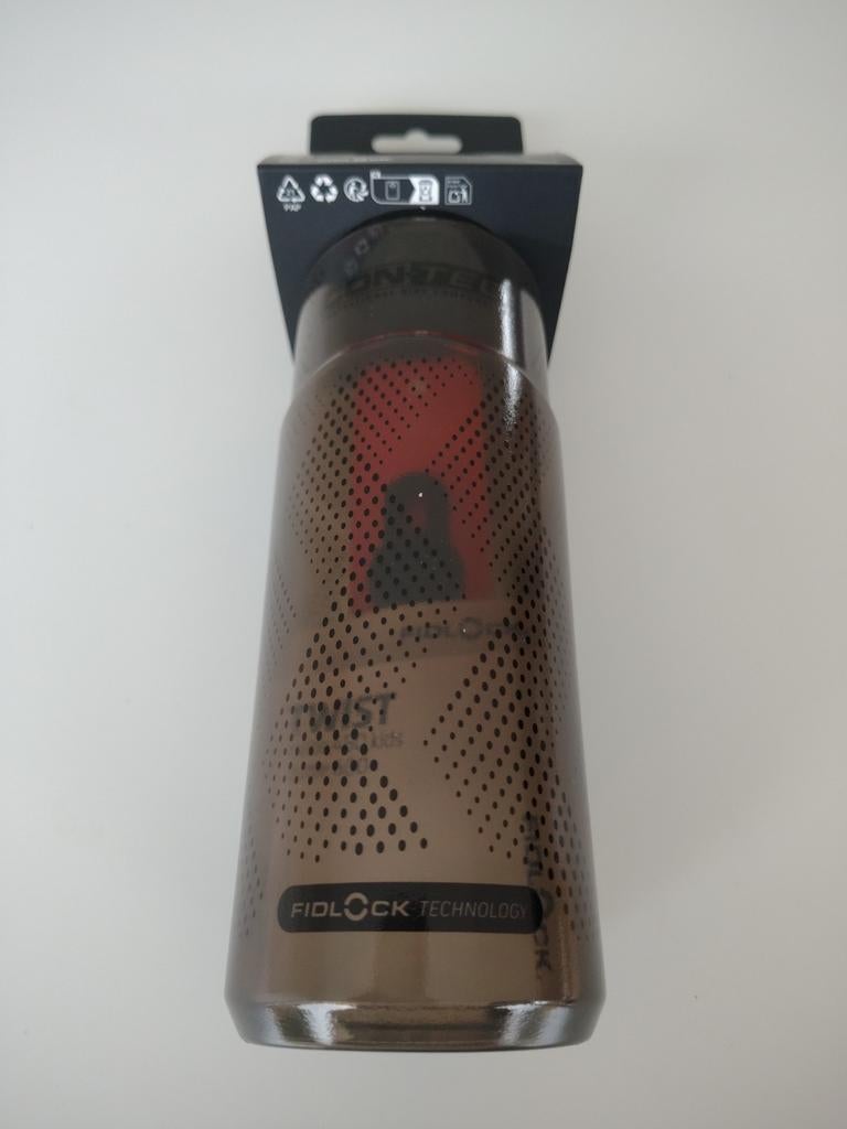 Bidon + houder met twistsysteem, Fietsen en Brommers, Fietsaccessoires | Overige Fietsaccessoires, Ophalen of Verzenden