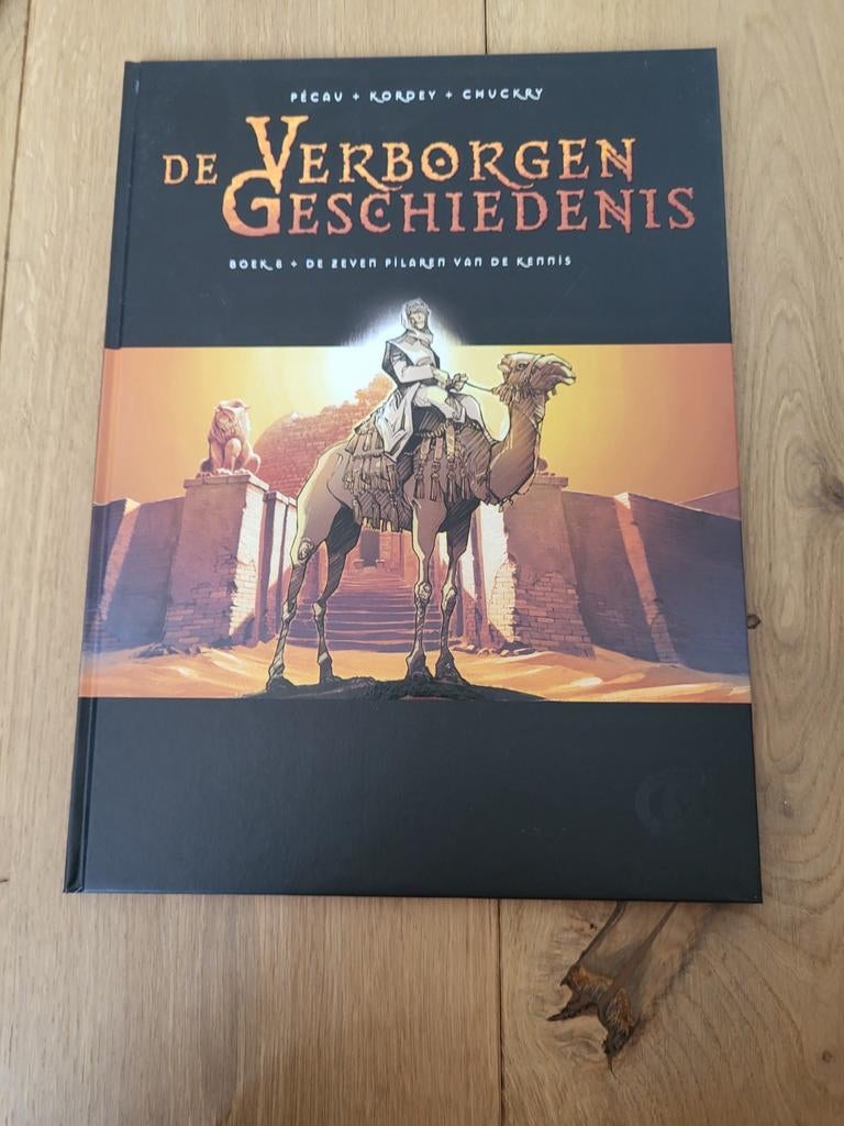 De Verborgen Geschiedenis- 8. De zeven pilaren van de kennis, Boeken, Stripverhalen, Pécau + Kordey + Chuckry, Eén stripboek, Nieuw