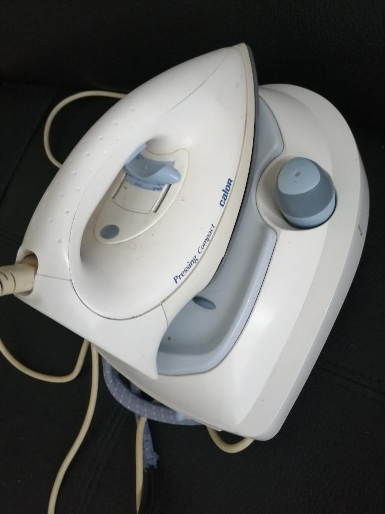 Stoomstrijkijzer calor met stoomgenerator, Enlèvement ou Envoi, Utilisé