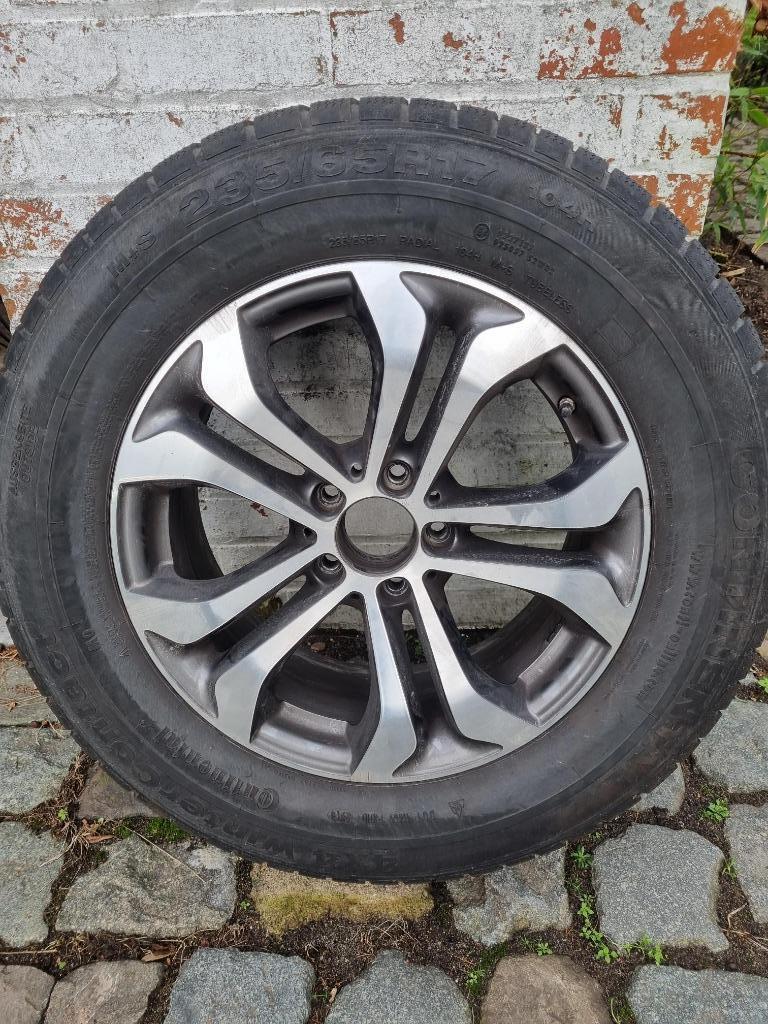 Winterbanden met velgen (set van 4) 235/65R17, Auto-onderdelen, Banden en Velgen, Ophalen, Banden en Velgen, 17 inch, Winterbanden