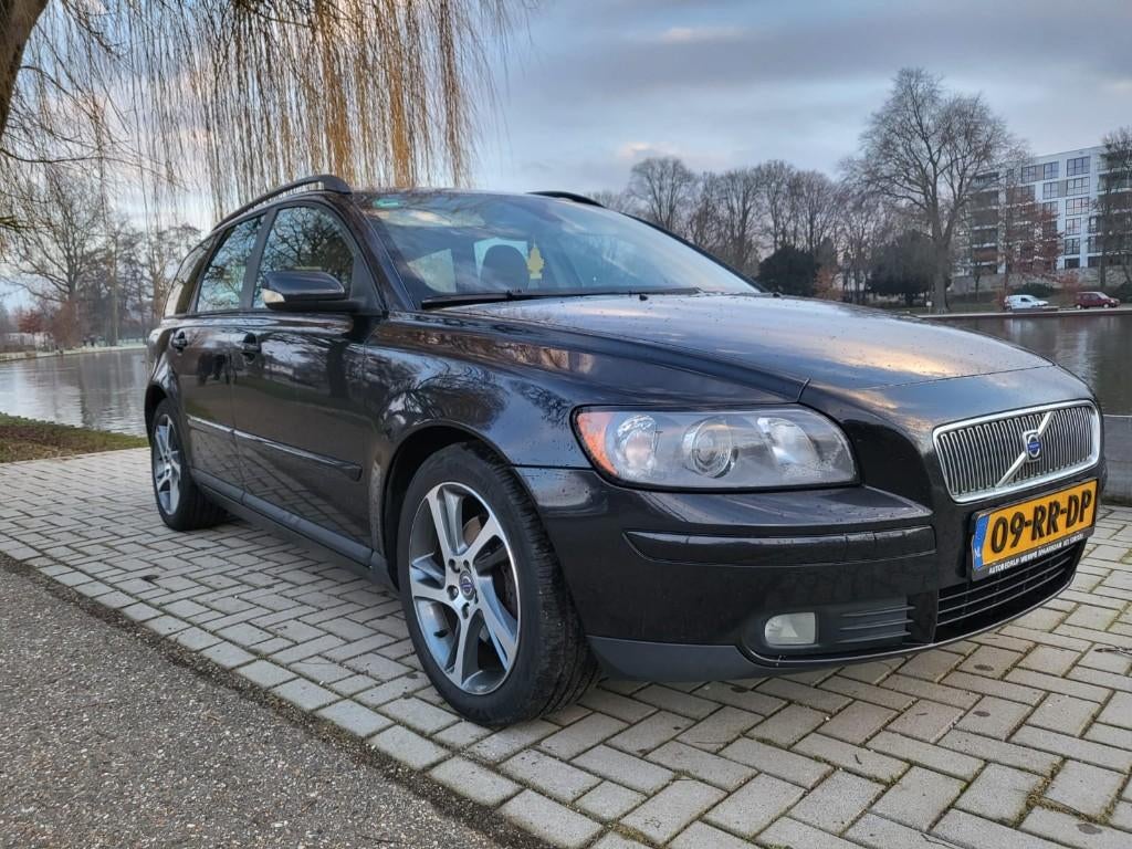 Volvo V50 2.4i op LPG/G3 Nieuwe Distributieriem + R-design, Auto's, Voorwielaandrijving, Stof, Zwart, Zwart