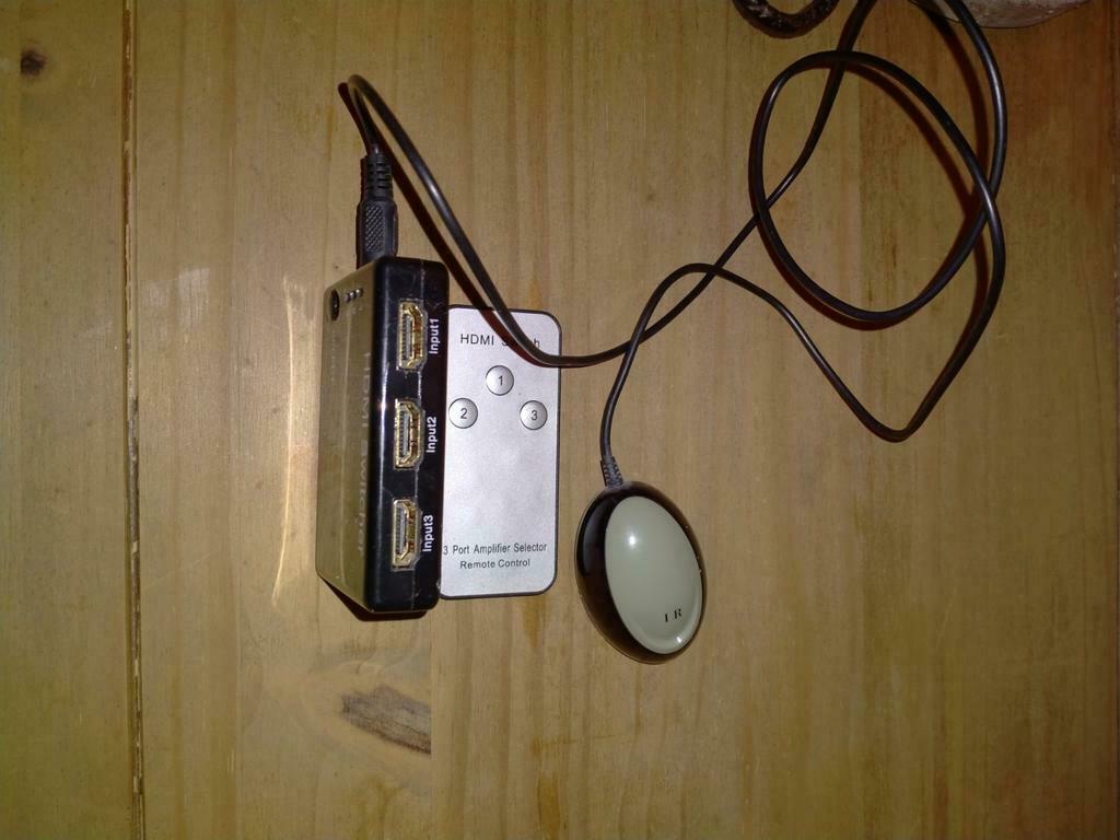 HDMI multiswitch met afstandbediening, Ophalen of Verzenden, Zo goed als nieuw