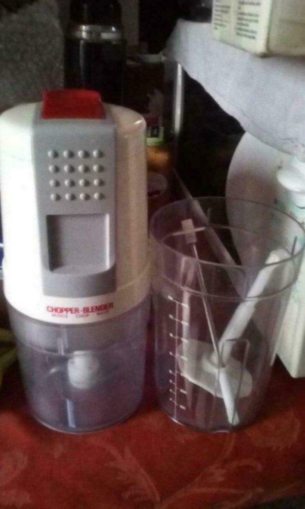 Petit Robot Mixeur Hacheur MileSkake, Enlèvement