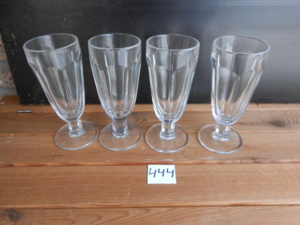 dessert glazen  gewicht per glas 295gr fruitglazen ijscreem, Verzamelen, Glas en Drinkglazen, Ophalen of Verzenden, Gebruikt, Overige typen