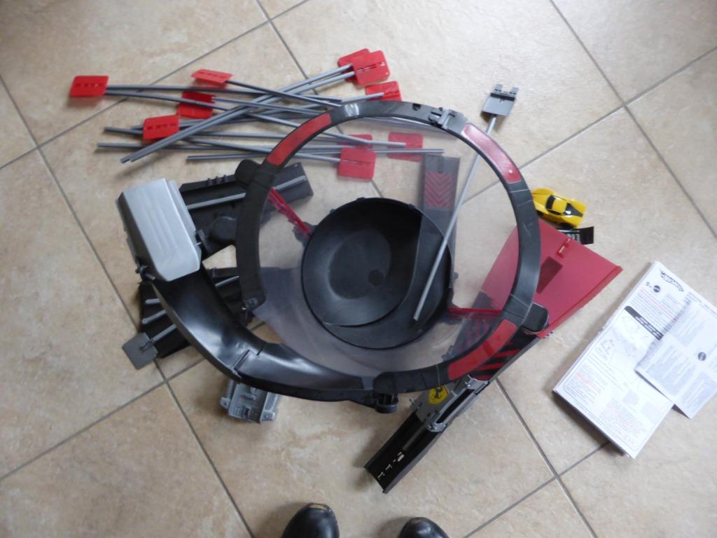 Hotwheels Mattel Ferrari Cyclone Chamber Track, Kinderen en Baby's, Speelgoed |Speelgoedvoertuigen, Ophalen, Gebruikt