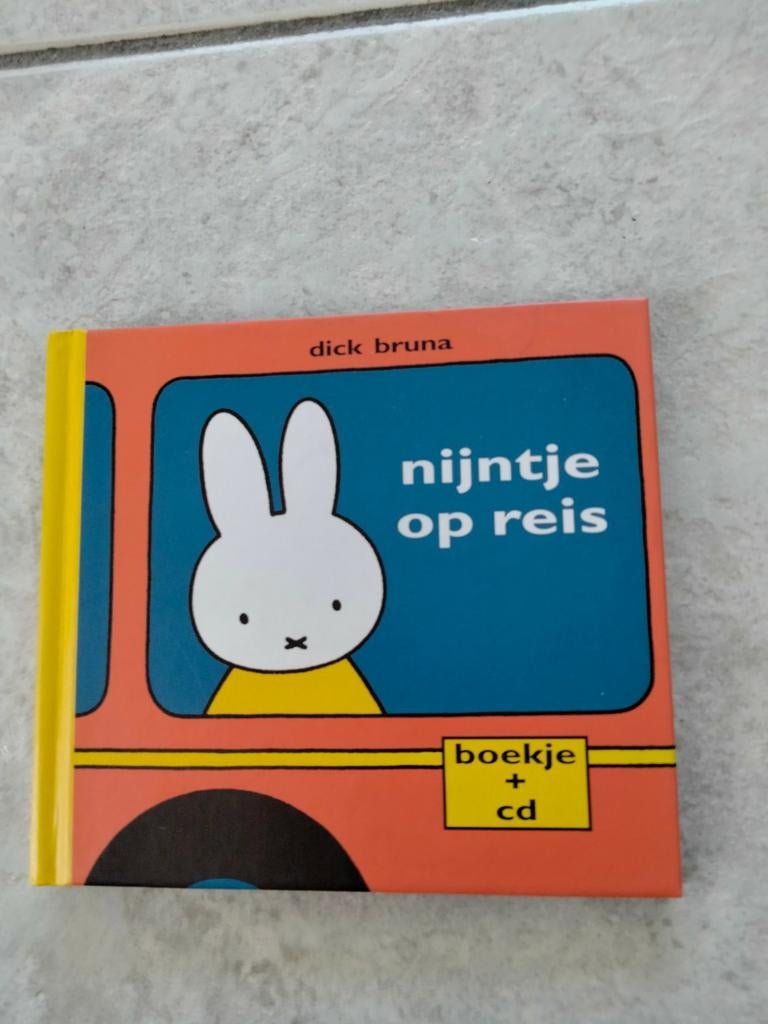 Boek 'Nijntje op reis' + CD, Enlèvement ou Envoi, Comme neuf
