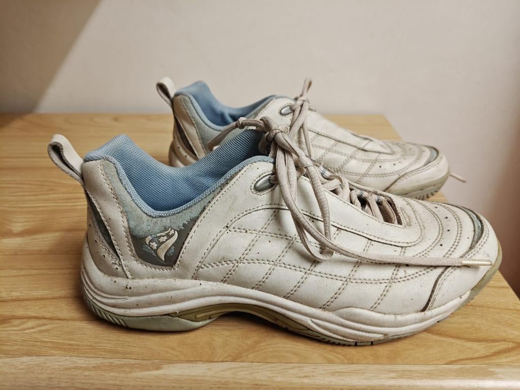 Sportschoenen, Ophalen