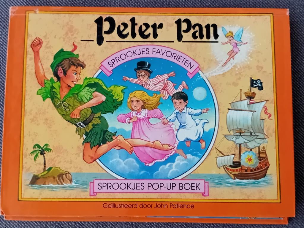 Pop-up sprookjesboeken Peter Pan - Roodkapje, Ophalen of Verzenden, Gelezen