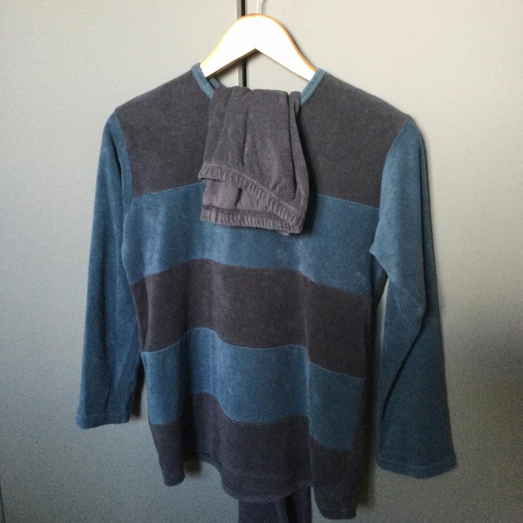 Pyjama 2 delig in spons maat 152, Ophalen of Verzenden, Nacht- of Onderkleding