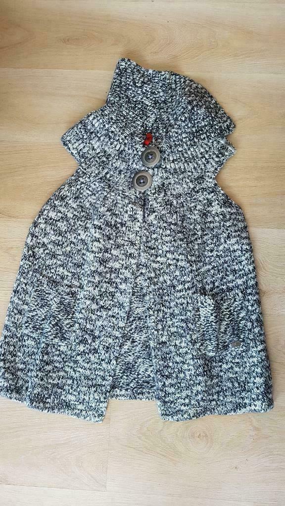 vest grijs wit S, Enlèvement ou Envoi, Porté, Taille 36 (S), Blanc