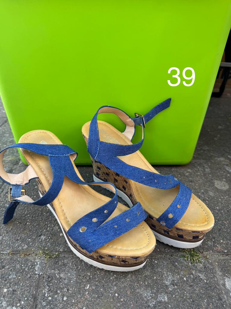 Damesschoenen maat 38 - 39 - 40, Ophalen, Pumps