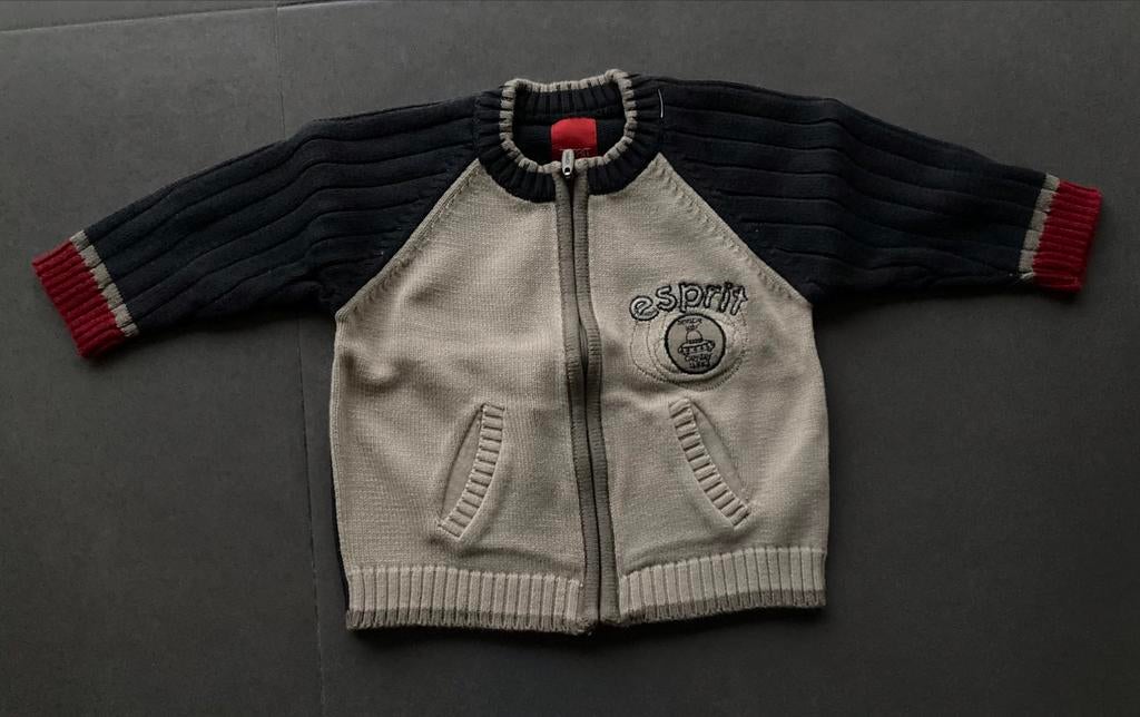 Gilet baby jongen mt 68, Kinderen en Baby's, Babykleding | Maat 68, Truitje of Vestje, Ophalen of Verzenden, Zo goed als nieuw