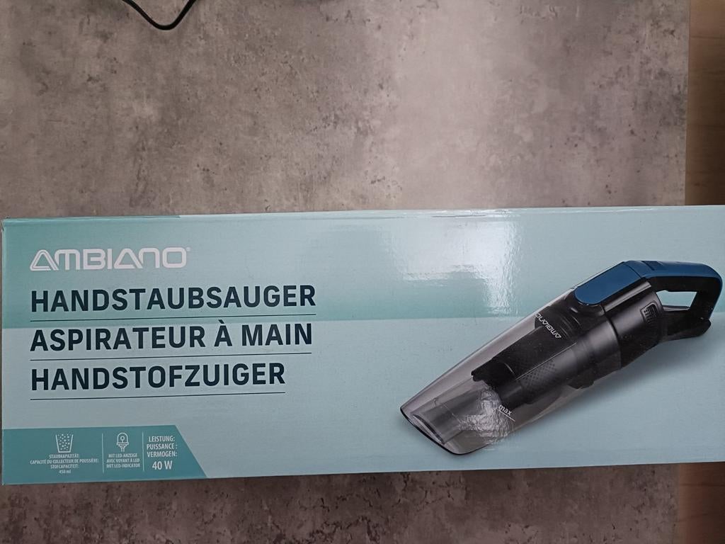 Aussi bon que le nouvel aspirateur à main Ambiano, Electroménager, Aspirateurs, Comme neuf, Aspirateur de table, Moins de 1 200 watts
