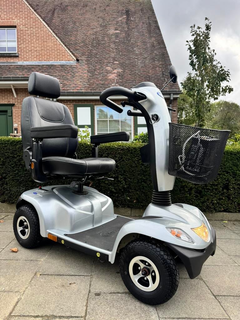 Invacare orion Scootmobiel Inc nieuw accu zo goed als nieuw, Ophalen of Verzenden, Inklapbaar, Zo goed als nieuw, Elektrische rolstoel