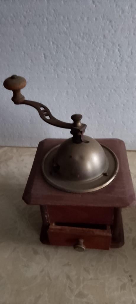 koffiemolen, Ophalen