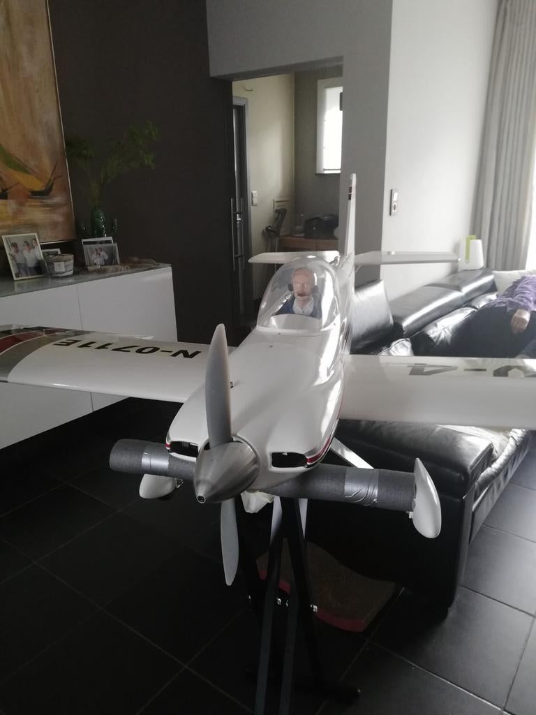 RV4 GREATPLANES, Ophalen, Zo goed als nieuw