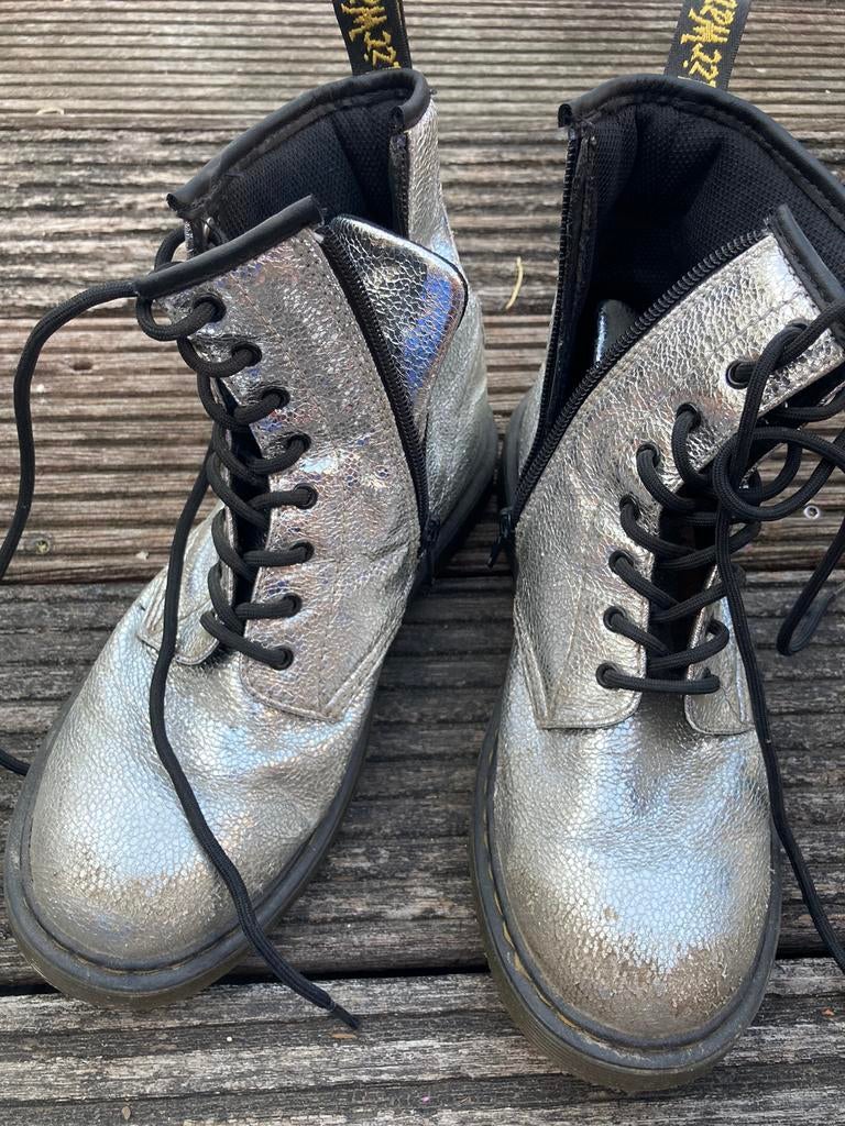 Dr Martens - zilveren - maat 37 eu, Ophalen, Lage of Enkellaarzen, Dr. Martens, Gedragen