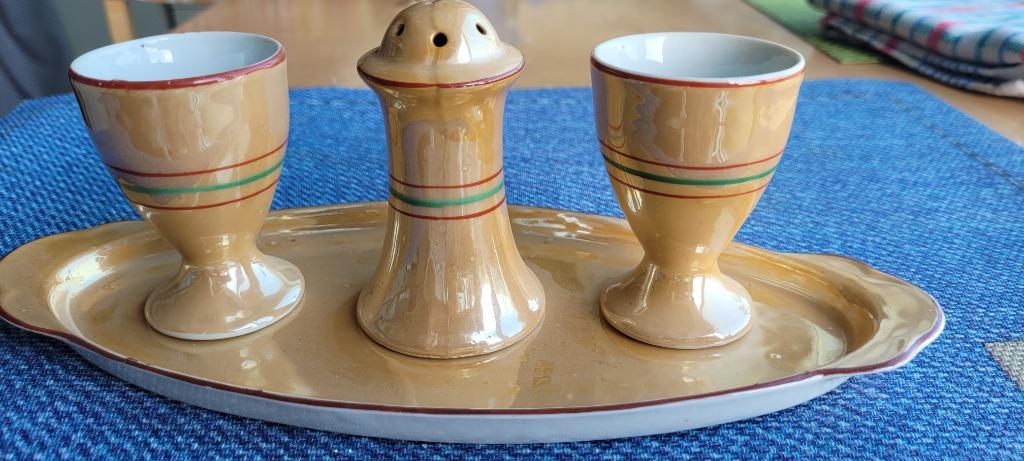 Eierdopje van parelmoer porselein, Antiek en Kunst, Antiek | Porselein, Ophalen of Verzenden
