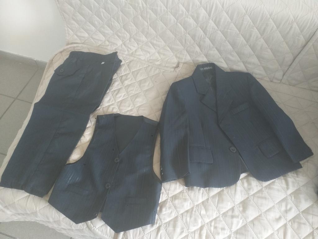 Costume 3 pièces pour enfants 104, Enlèvement ou Envoi, Comme neuf