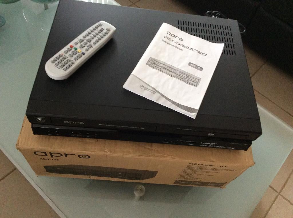 DVD&VHS recorder met handleiding  Apro ADV-11F, Enlèvement ou Envoi, Comme neuf