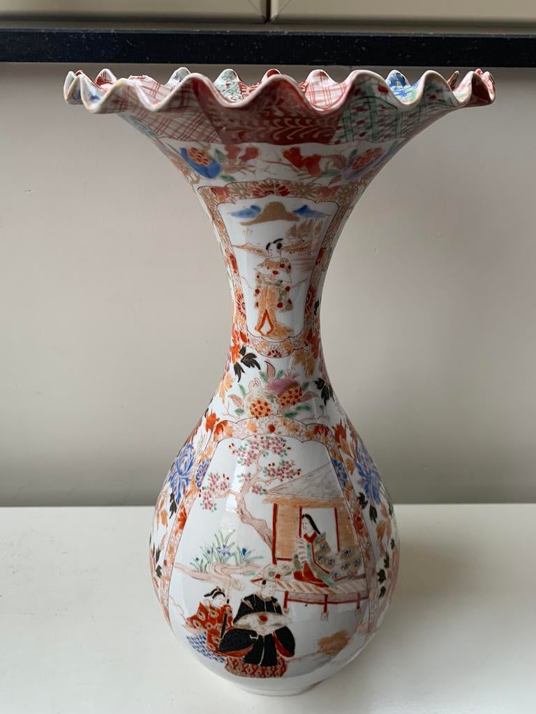 Antieke Japanse kraagvaas., Ophalen