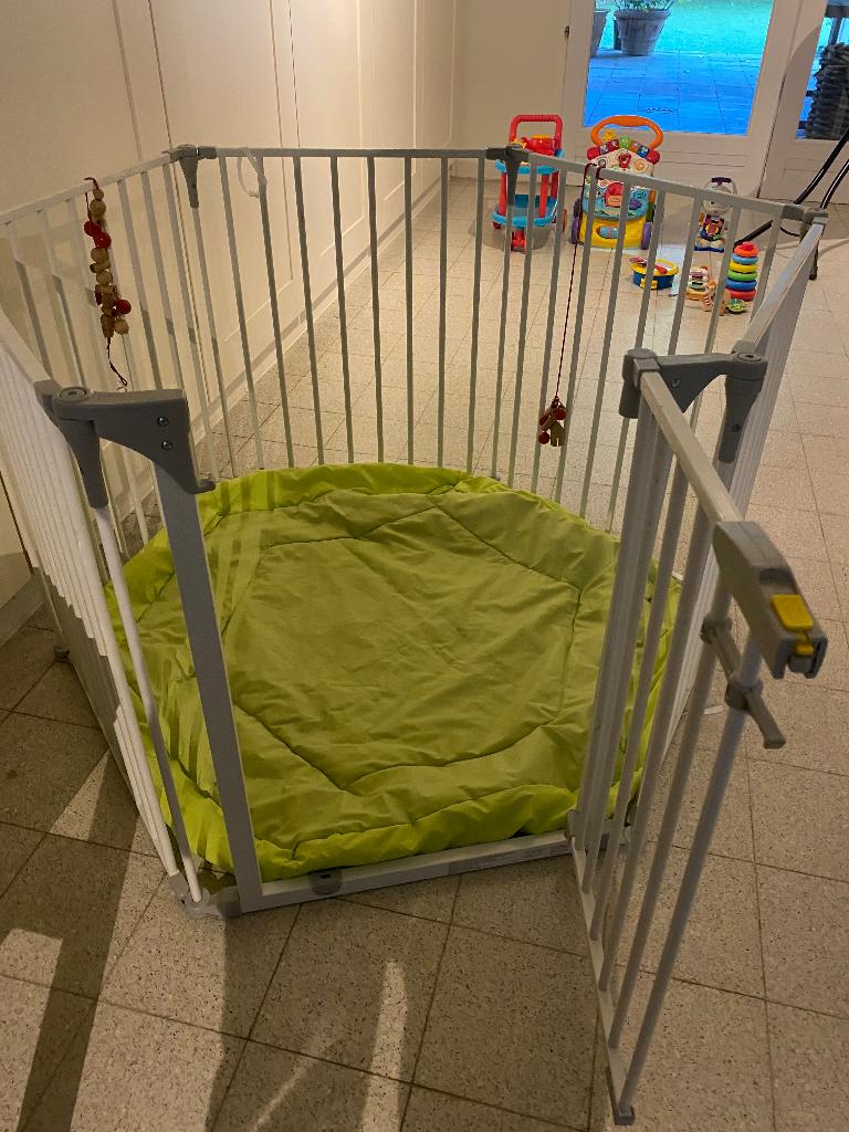 Omheining voor hond of baby incl. dekentje, Dieren en Toebehoren, Honden-accessoires, Ophalen, Zo goed als nieuw