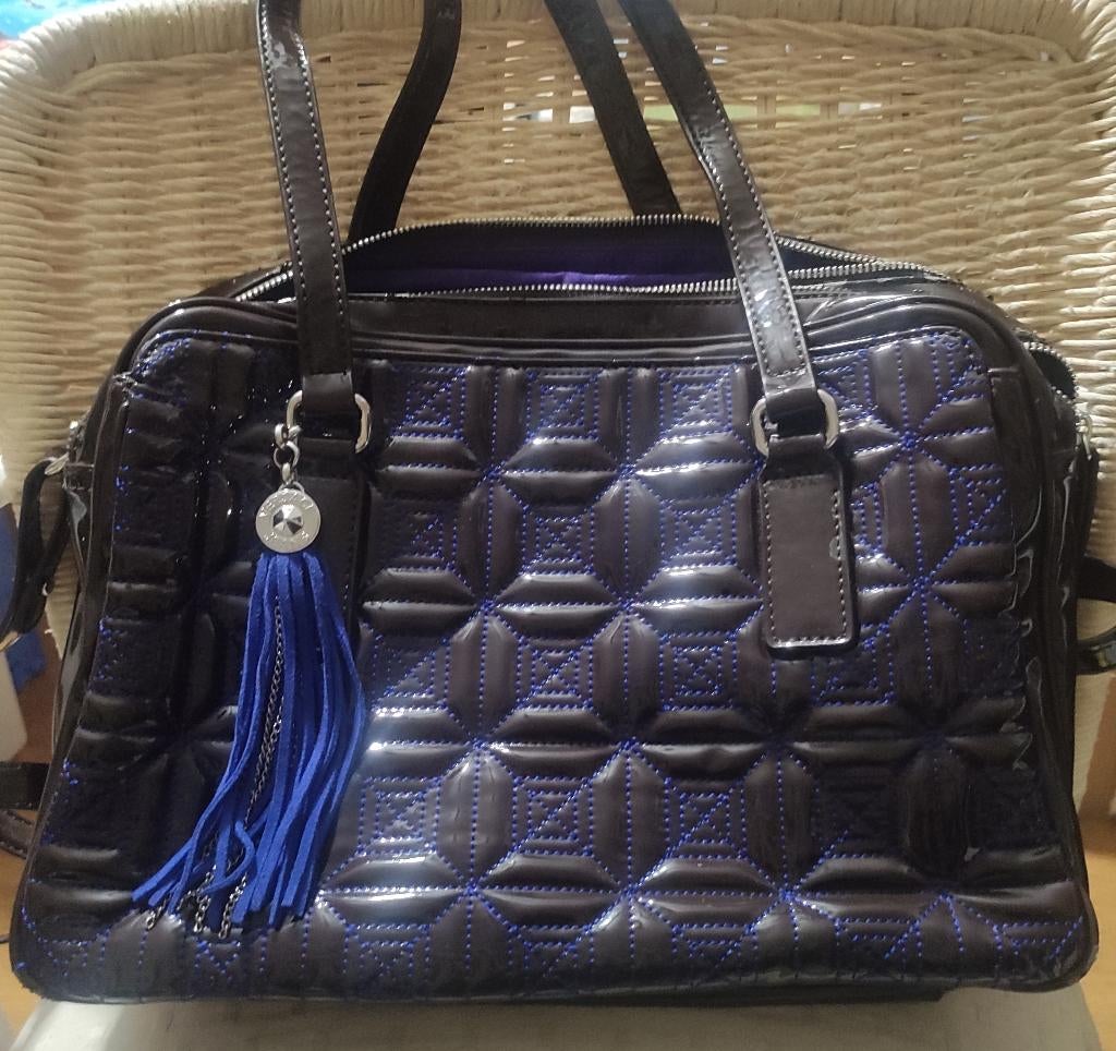 Versace Jeans Jouture schoudertas, Handtassen en Accessoires, Tassen | Damestassen, Ophalen, Zo goed als nieuw, Bruin, Schoudertasje