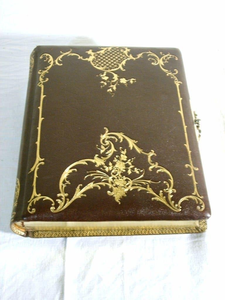 Antiek fotoalbum met goudkleurige versiering., Antiek en Kunst, Ophalen of Verzenden
