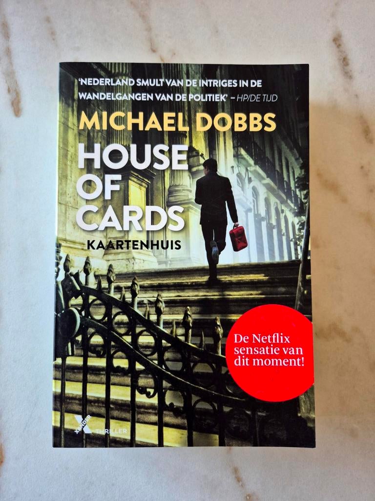 Michael Dobbs - House of Cards; Kaartenhuis, Boeken, Thrillers, Zo goed als nieuw, Ophalen of Verzenden