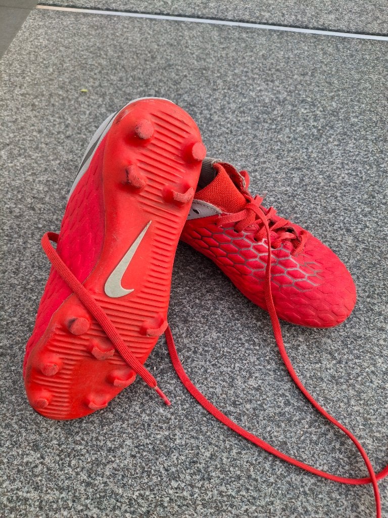 chaussures de football, Sports & Fitness, Football, Enlèvement, Comme neuf, Chaussures