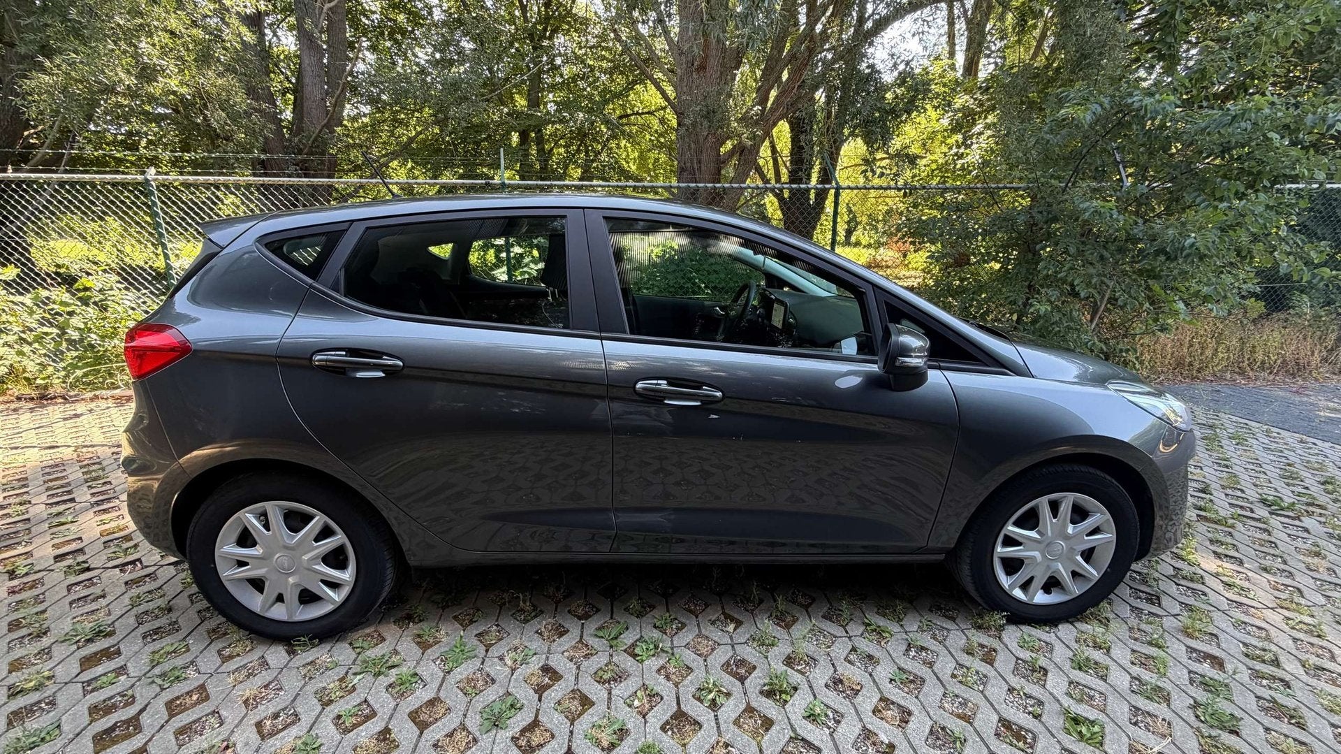 Ford Fiesta Fiesta 1.1i Benzine, Auto's, Ford, Dealer onderhouden, Gebruikt, https://public.car-pass.be/vhr/b82b67f9-aead-44c0-8f7d-6e8285f64fa9