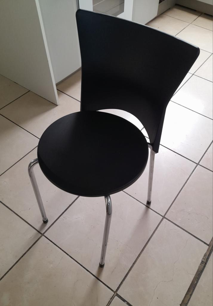 Horeca 21 stoelen  3€ 't stuk, Zakelijke goederen, Horeca | Meubilair en Inrichting, Ophalen