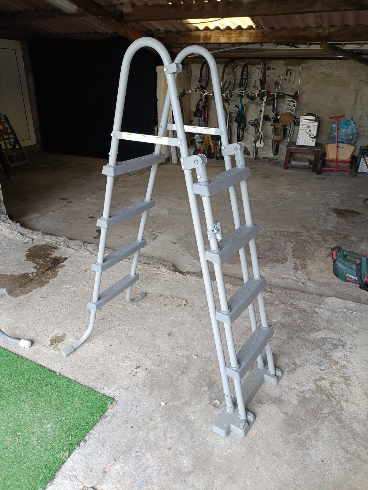 Ladder zwembad., Tuin en Terras, Ophalen, Ladder