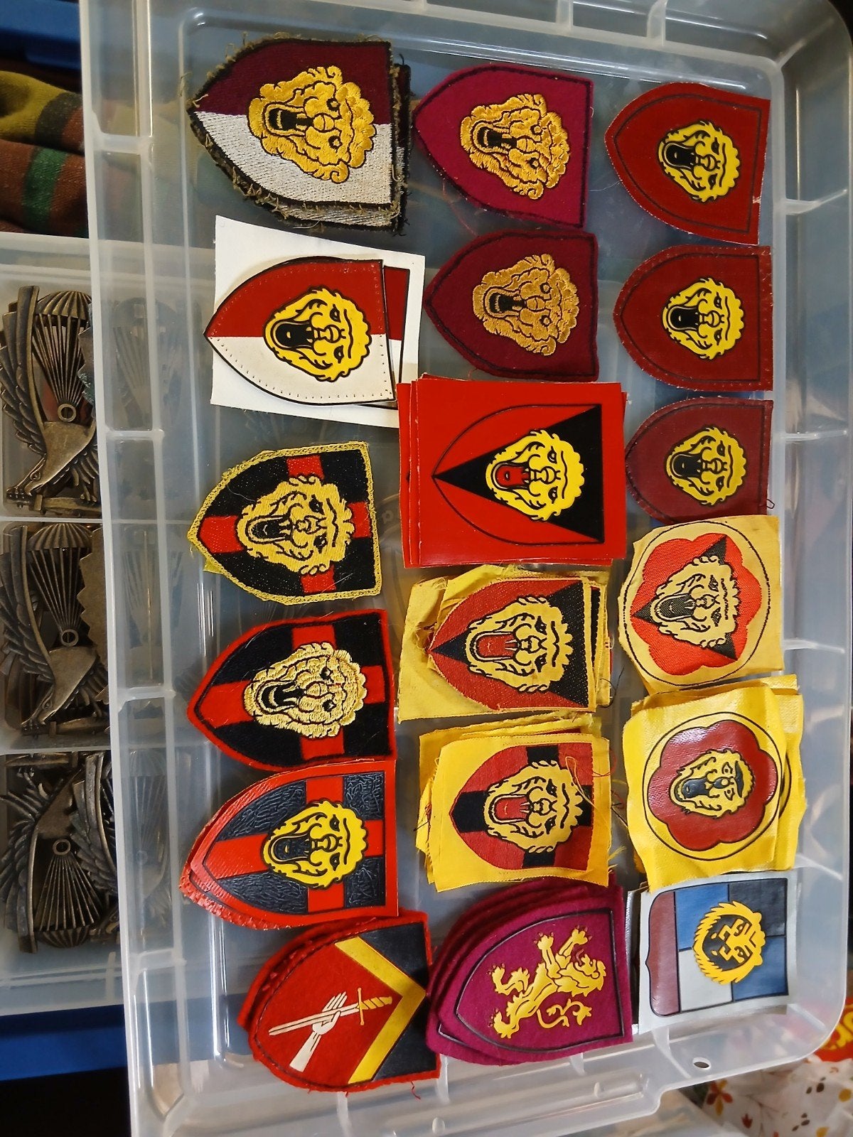 Insignes de manches armée belge., Collections, Enlèvement ou Envoi