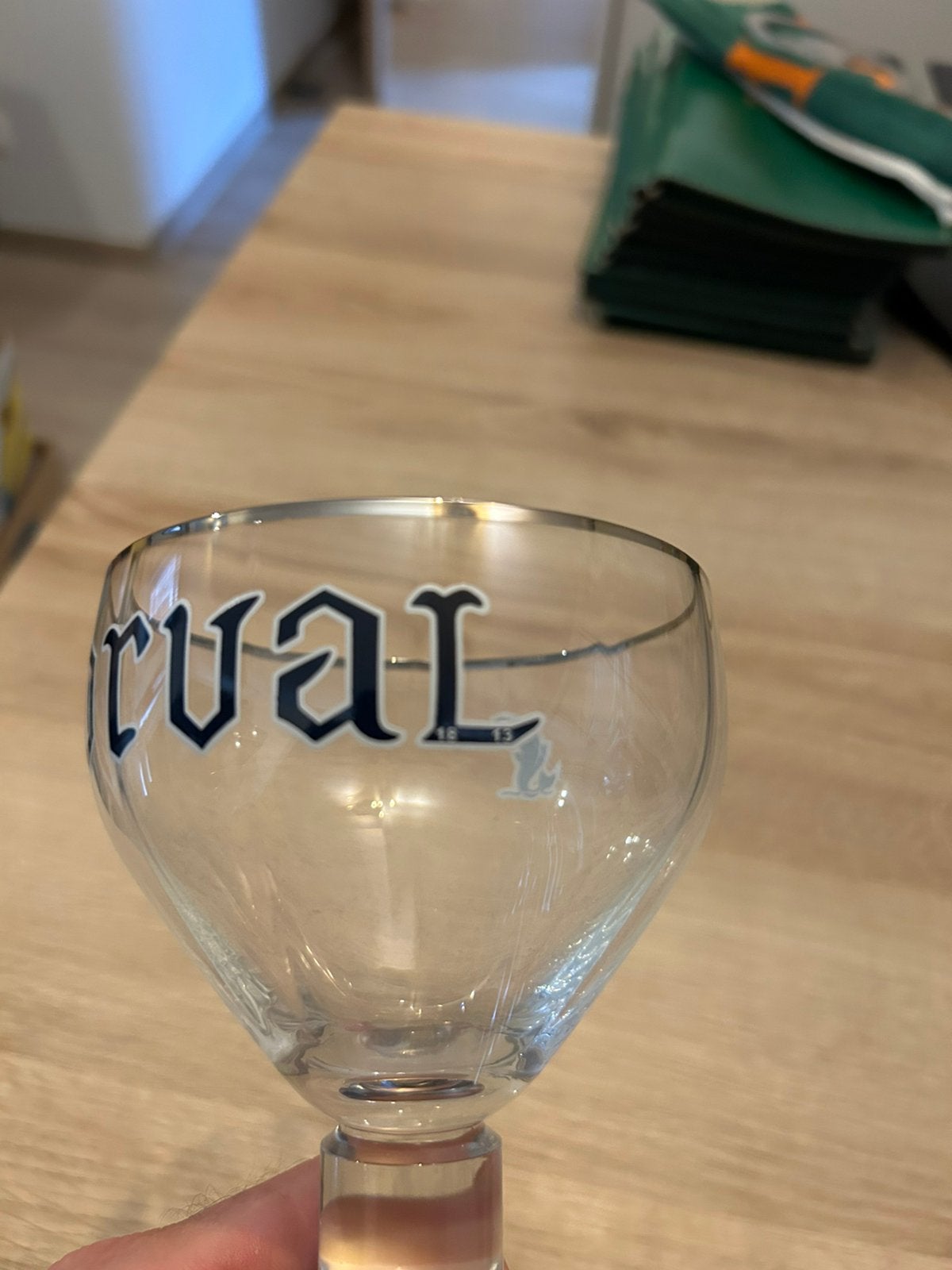 Verre Orval, Enlèvement, Comme neuf