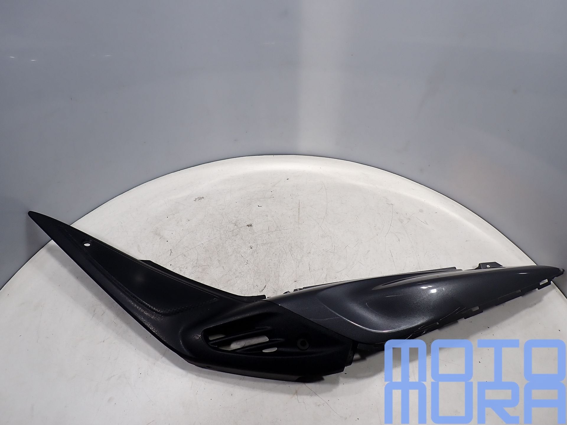 Suzuki DL 650 V-strom 2013 - 2016 kuipdeel links tank achter, Gebruikt, -, -, Ophalen of Verzenden