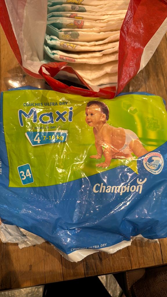 Pampers maat 4, Kinderen en Baby's, Overige Kinderen en Baby's, Ophalen, Nieuw