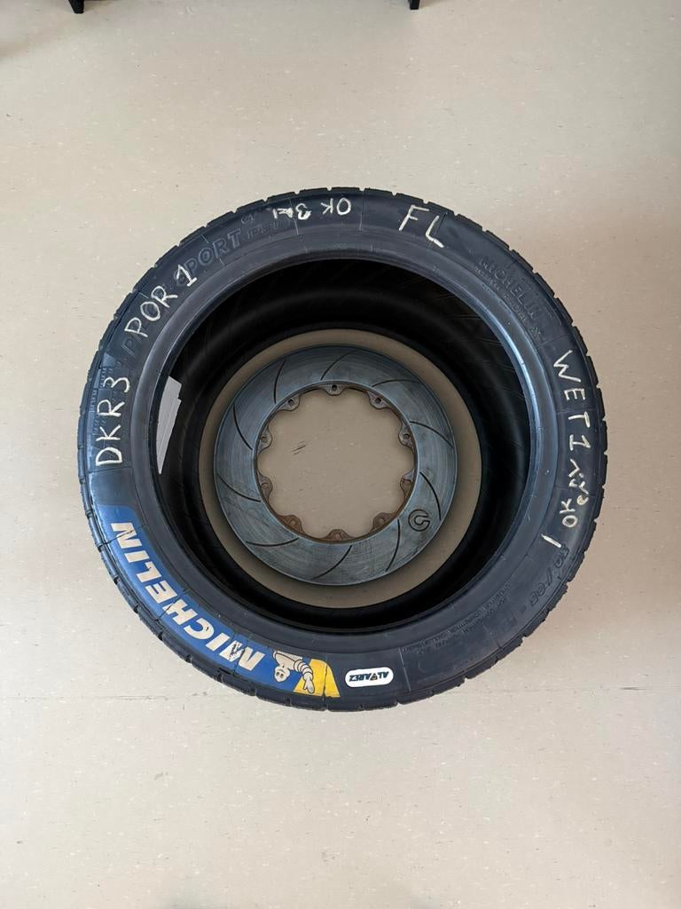 Pneu Michelin Pilot Sport P2L GT + disque frein BREMBO, Autos : Divers, Voitures de course