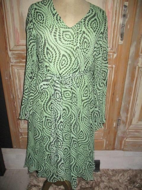 kleed essentiel antwerp nieuw maat 36, Neuf, Enlèvement ou Envoi, Taille 36 (S), Vert