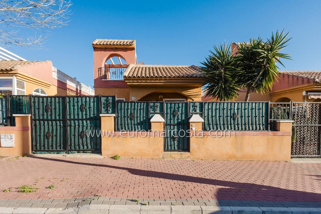 REF.T52529 Villa individuelle à Torrevieja, Spanje, Woonhuis, 2 kamers, Stad