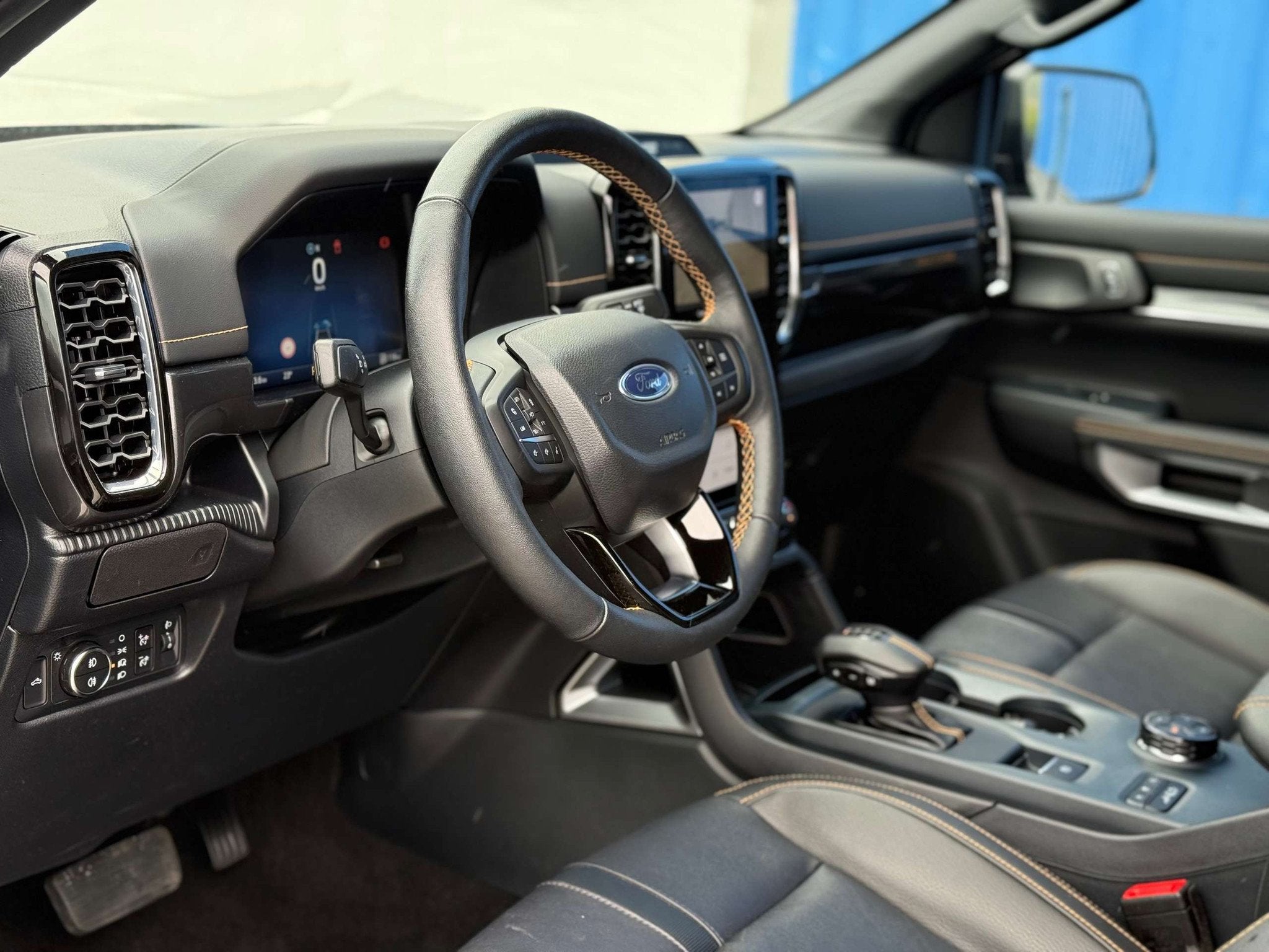 Ford Ranger 2.0 EcoBlue e-4WD Wildtrak 205cv BLACK EDITION N, Auto's, Ford, Automaat, 4 deurs, Gebruikt, Zwart