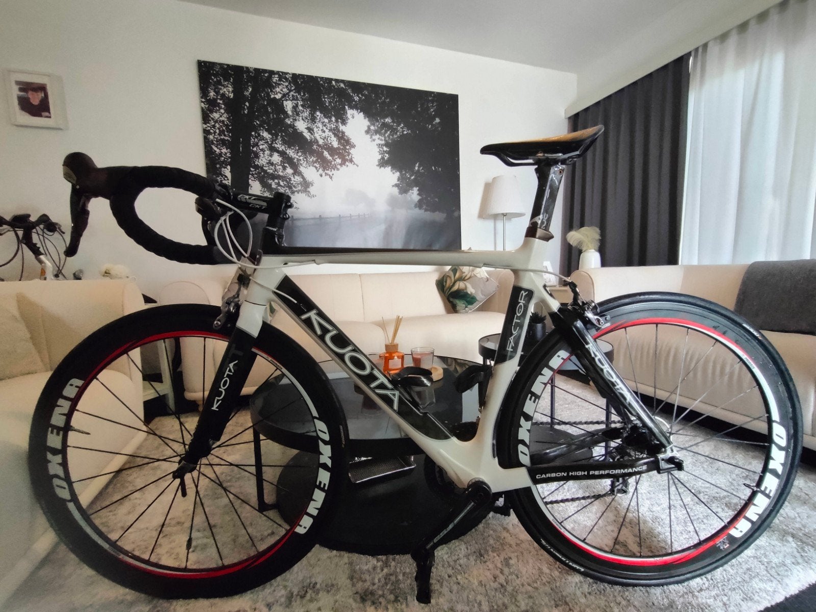 vélo de route entièrement en carbone vélo de route, Autres marques, Frein sur jante, 57 à 61 cm, Comme neuf