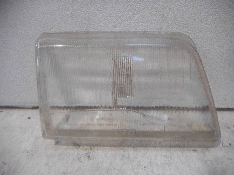 KOPLAMPGLAS RECHTS Opel Ascona C (84 / 89) (1305620487), Robert Bosch AG, Gebruikt, Opel, Robert-Bosch-Allee 1
74232  Abstatt, DE