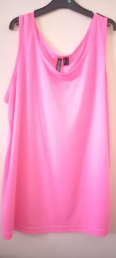 Top   Rainbow   44, Sans manches, Rainbow, Taille 46/48 (XL) ou plus grande, Enlèvement ou Envoi