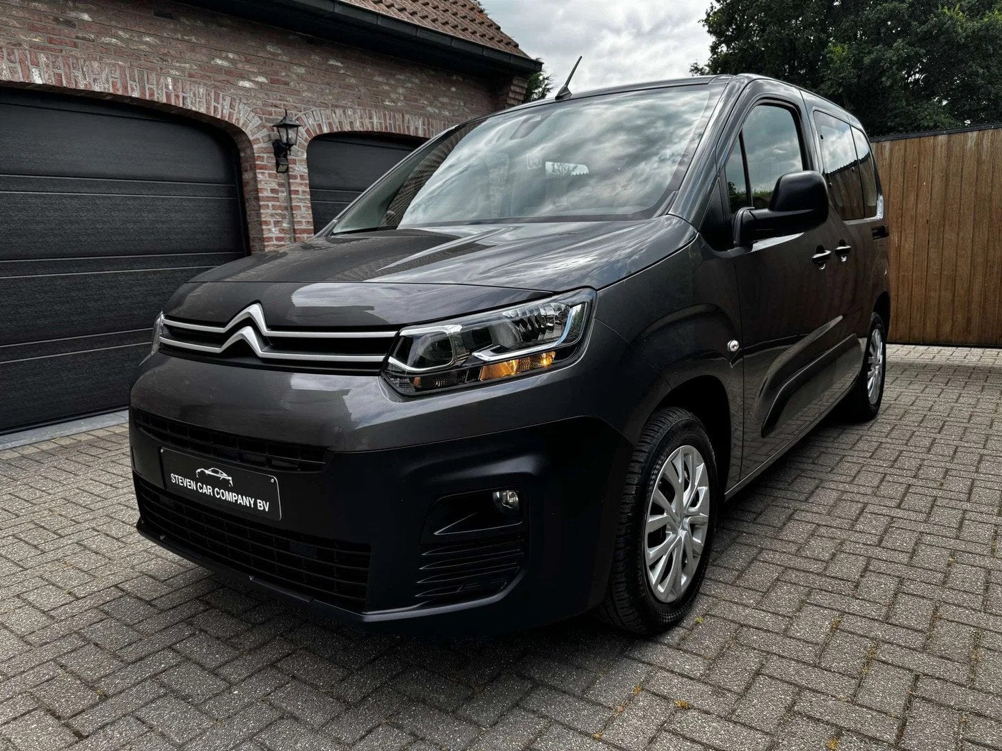 Citroën Berlingo | A/C | LANE ASSIST | PDC | CARPLAY | CRUI, Auto's, 75 kW, Gebruikt, Euro 6, 4 cilinders